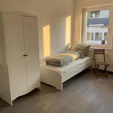 Doppelzimmer Im Monteurhaus Gemeinschaftsbad Und -kueche Konukevi Niederdorla