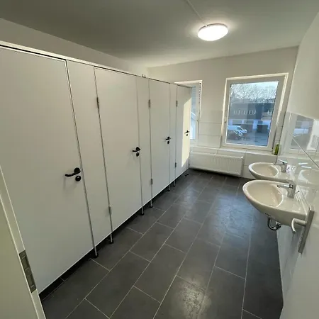 Konukevi Doppelzimmer Im Monteurhaus Gemeinschaftsbad Und -kueche