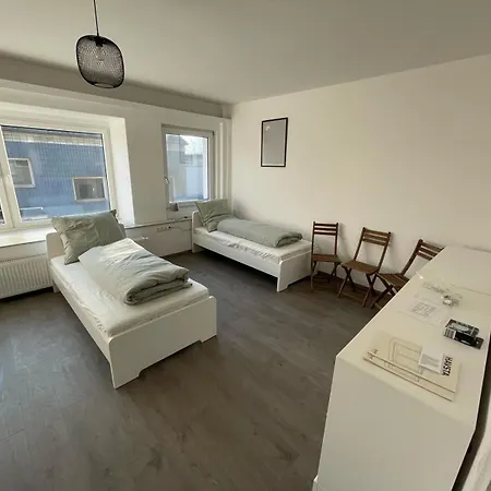 Doppelzimmer Im Monteurhaus Gemeinschaftsbad Und -kueche Konukevi Niederdorla