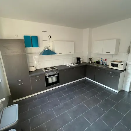 Konukevi Doppelzimmer Im Monteurhaus Gemeinschaftsbad Und -kueche Niederdorla