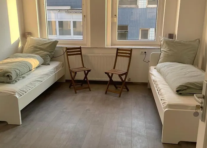 Konukevi Doppelzimmer Im Monteurhaus Gemeinschaftsbad Und -kueche Niederdorla